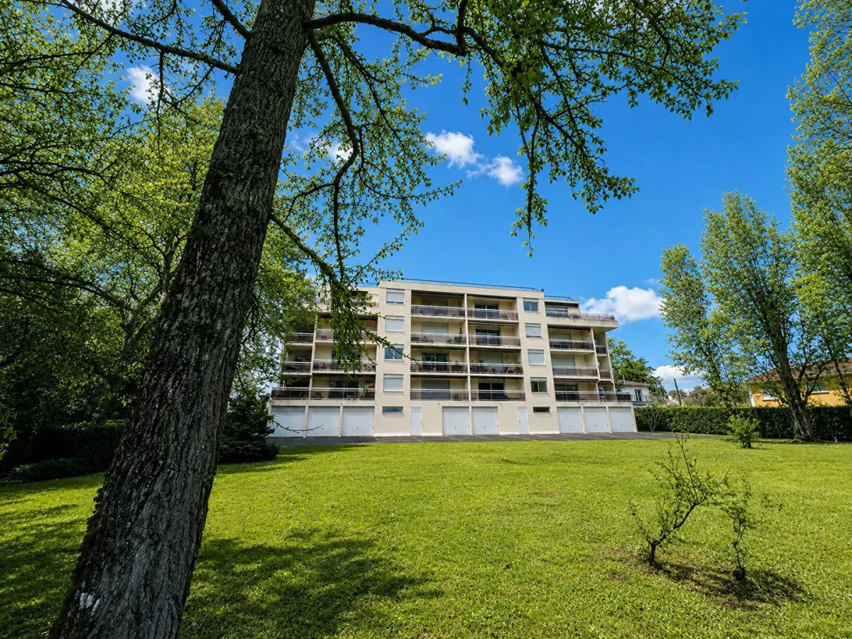 Appartement 5 pièces 96 m² · à Eysines · 96 m² · 329 900 €