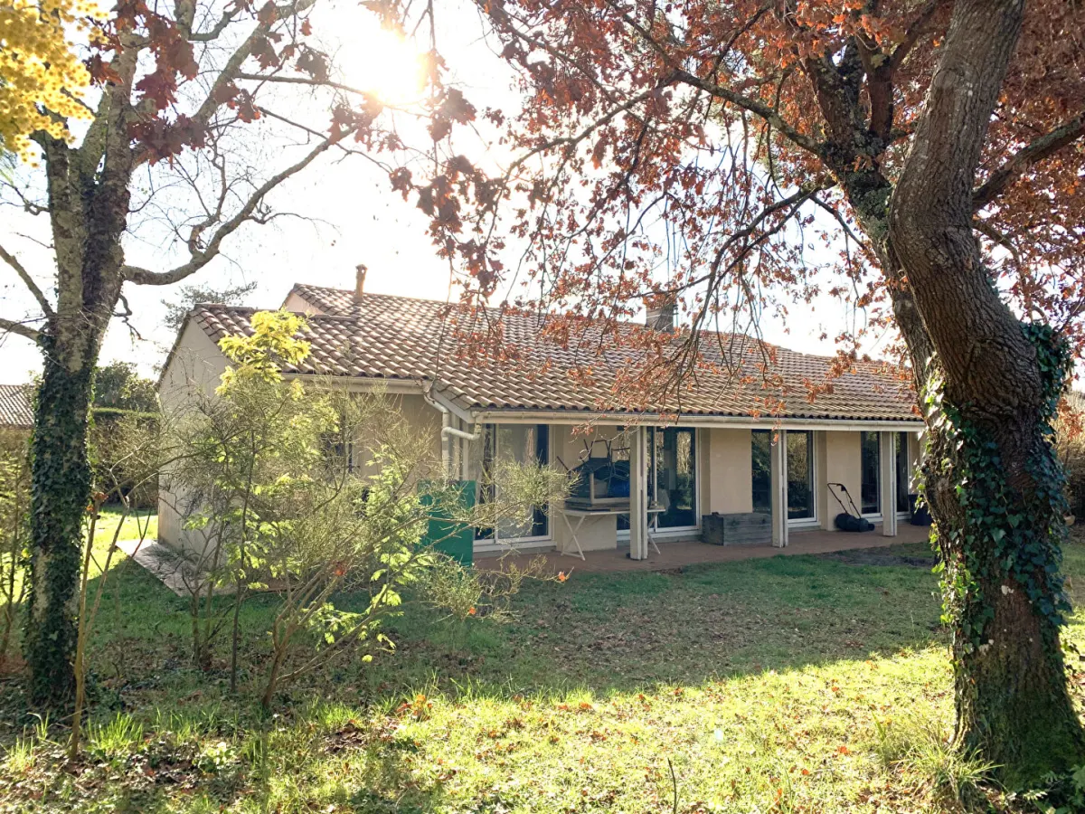 Maison 5 pièces 139 m² · à Saint-Médard-en-Jalles · 139 m² · 1 790 €/mois