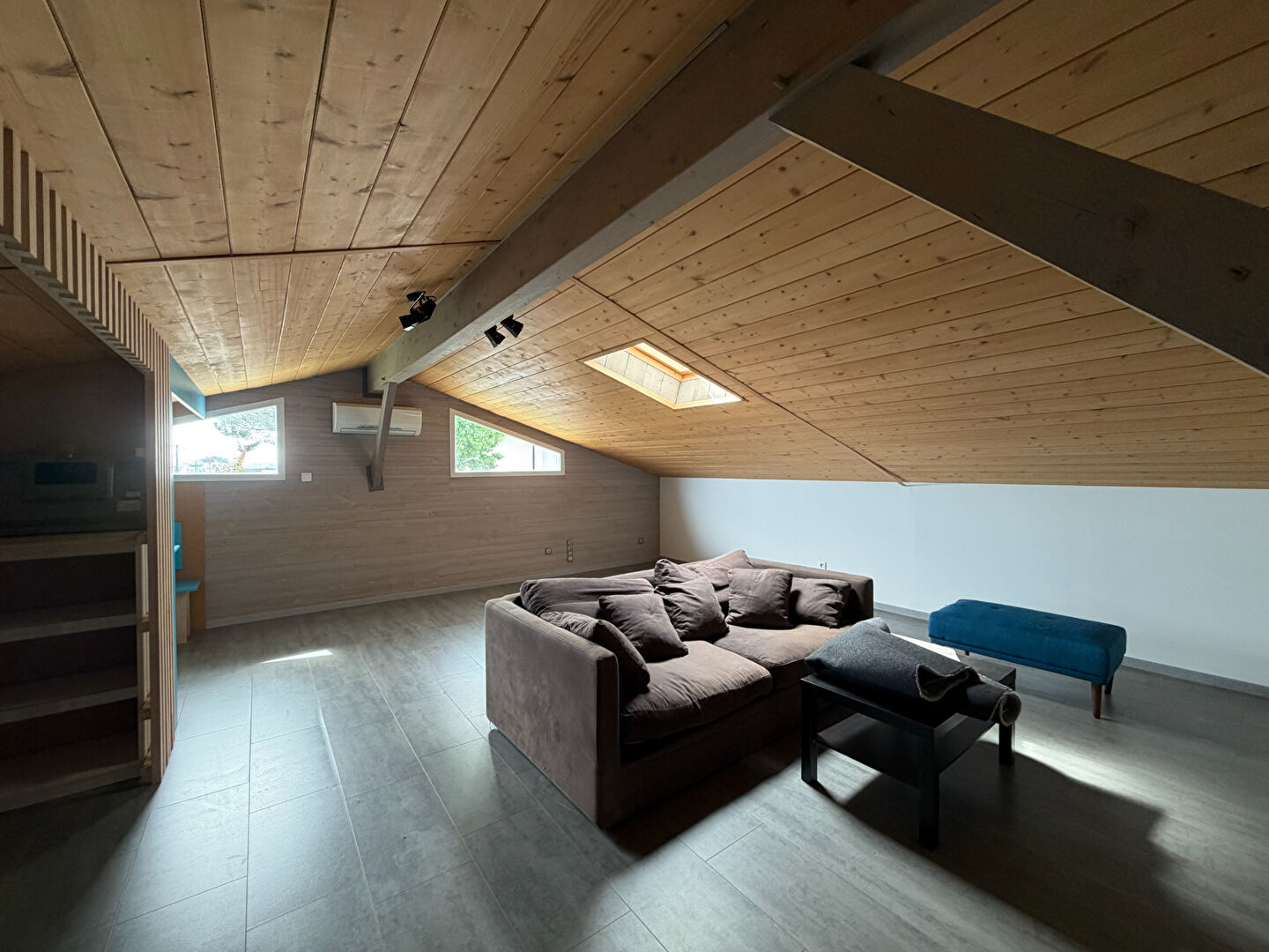 Le Haillan – Local / Bureau 220 m²